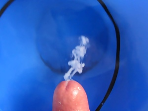 Huge electro stimulation cumshot under water