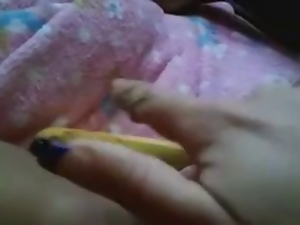 Arab slut masturbate with a big banana