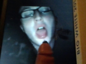 ashleyskidmore2011 Vibrator blowjob tribute.