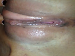 Gorgeous pussy getting toyed