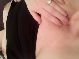 Would U like to help me finger my wet pussy???