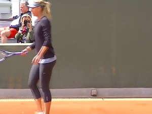 Maria Sharapova hot in training