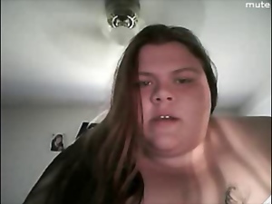 American BBW flashing naked on cam