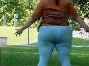 Russian BBW Mature doing aerobics at the park! Amateur!