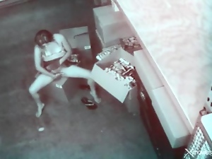 Teen masturbates to porn in a voyeur video