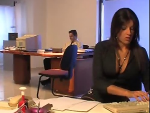 Blowjob from the new Secretary