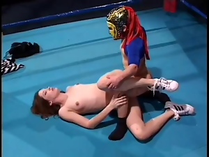 Gwen summers having sex with a midget wrestler