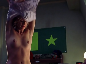 Amy Smart Nude in &#039;Road Trip&#039;