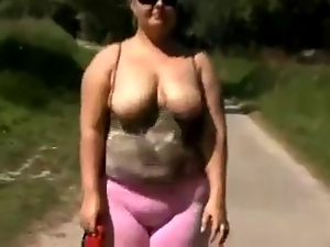 Chubby Lady fucks herself in Public