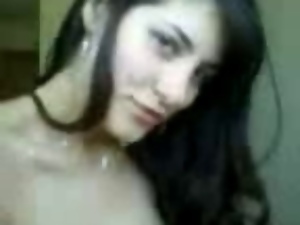 young uzbek girl Nilufar webcam