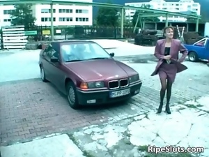 Hot and horny mature bitch gets wet