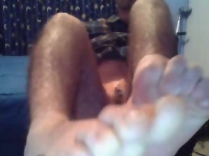 chatroulette male feet (the BEST soccer player feet so far)