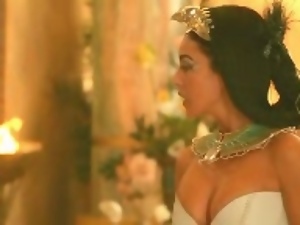 Monica Bellucci - Asterix and Obelix Meet Cleopatra